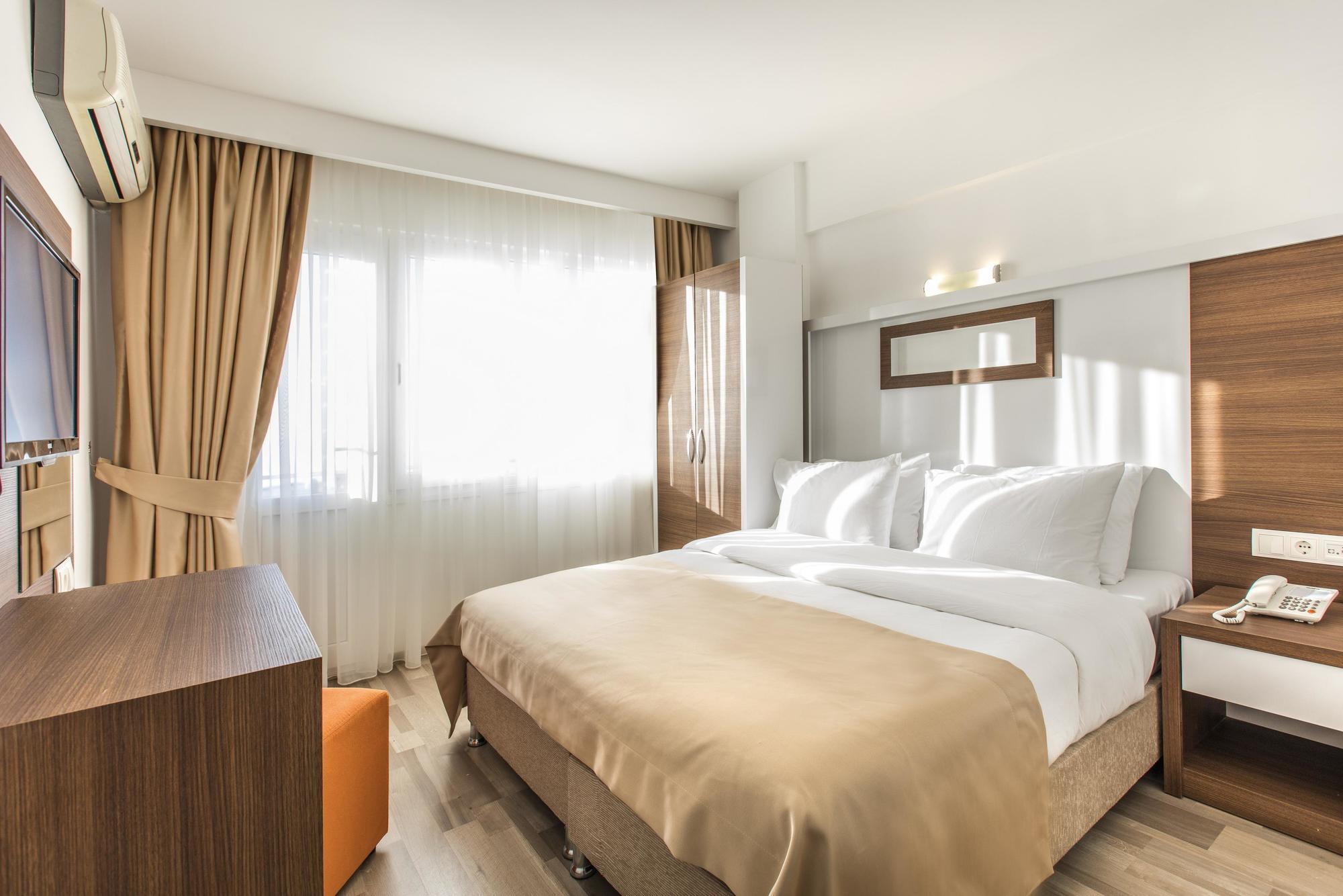 Demir Suit Hotel Kusadasi Luaran gambar