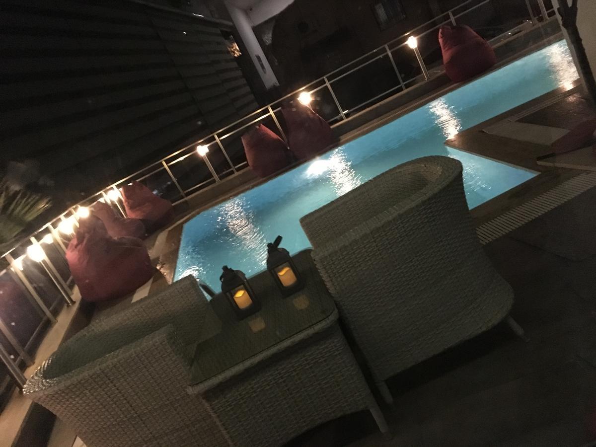 Demir Suit Hotel Kusadasi Luaran gambar