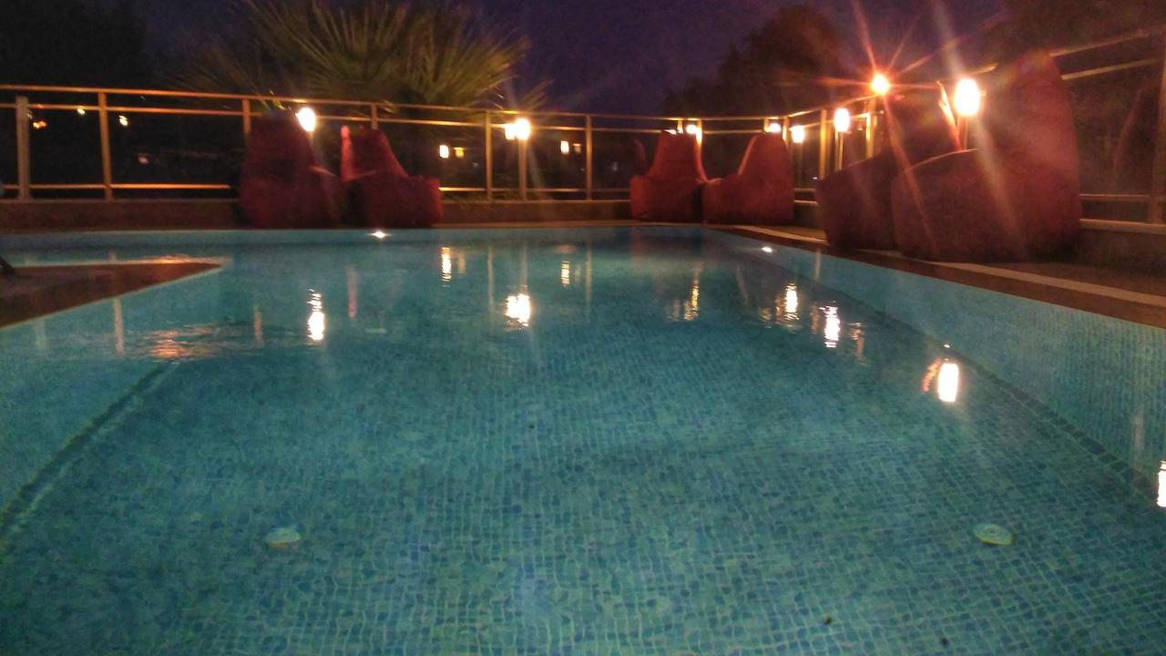 Demir Suit Hotel Kusadasi Luaran gambar